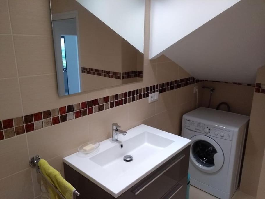 Charmant Appartement T2 Neuf ,Calme Tout Confort. Cases-de-Pene Bagian luar foto